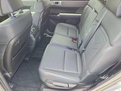 Used 2025 Hyundai Santa Fe SEL FWD image 13