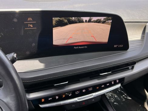 Used 2024 Cadillac XT4 Premium Luxury AWD/4WD image 16