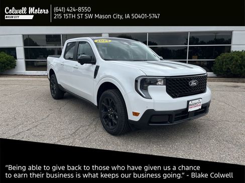 New 2025 Ford Maverick Lariat w/ Black Appearance Package image 1