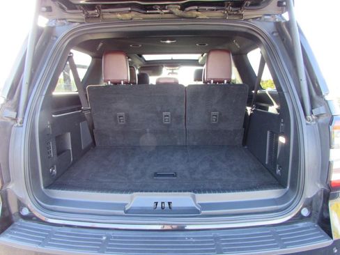 Used 2024 Ford Expedition Max Limited image 31