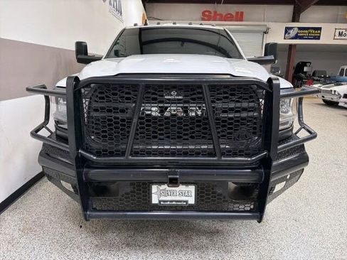 Used 2021 RAM 3500 Tradesman RWD image 2