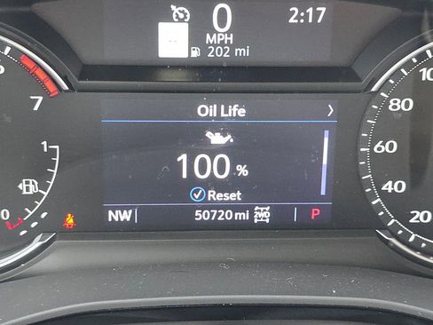 Used 2021 Cadillac XT5 Premium Luxury w/ LPO, Premium Carpet Package image 24