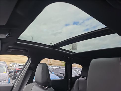 Used 2025 BMW X1 M35i image 24