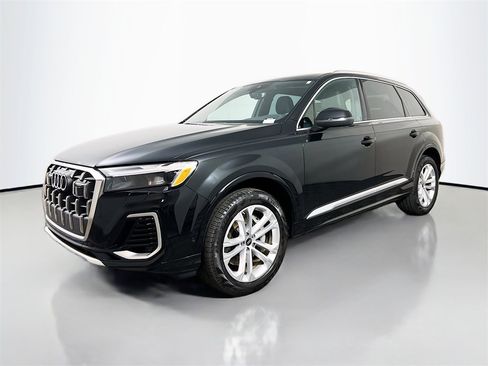 Used 2025 Audi Q7 3.0T Premium Plus image 3