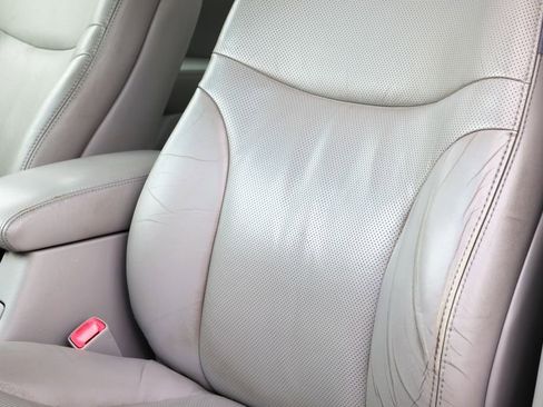 Used 2005 Lexus ES 330 FWD image 22