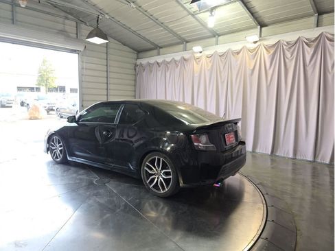 Used 2015 Scion tC image 8