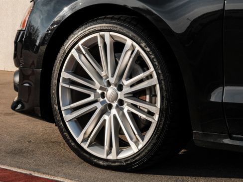 Used 2017 Audi A8 L 4.0T w/ Driver Assistance Package image 63