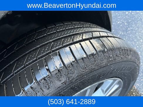 Used 2020 Hyundai Santa Fe Limited w/ Cargo Package image 19