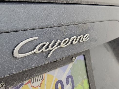 Used 2019 Porsche Cayenne image 7