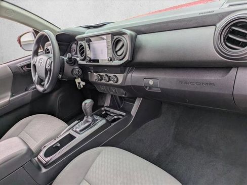 Used 2020 Toyota Tacoma SR w/ SR Convenience Package image 20