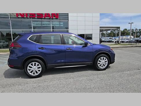 Used 2018 Nissan Rogue S FWD image 34