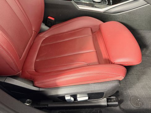 Used 2022 BMW 330i Sedan w/ M Sport Package image 35