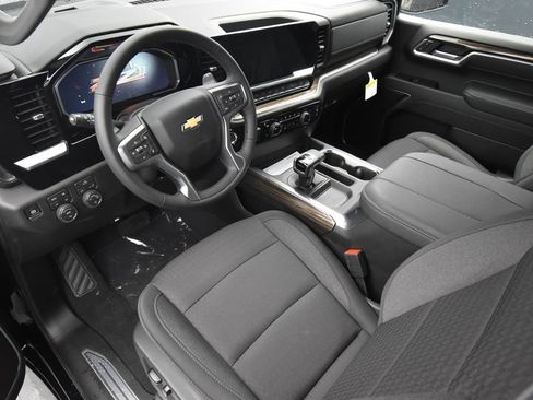 New 2026 Chevrolet Silverado 1500 LT w/ Z71 Off-Road Package AWD/4WD image 8