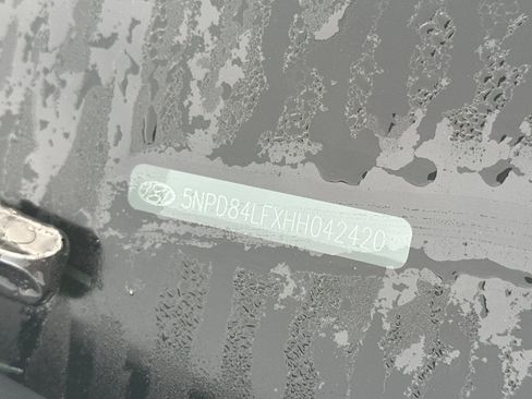 Used 2017 Hyundai Elantra SE image 8