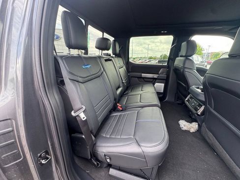 New 2026 Ford F250 Platinum w/ Tremor Off-Road Package AWD/4WD image 19