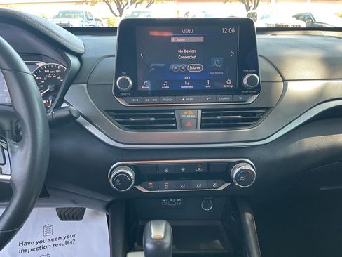 Used 2024 Nissan Altima 2.5 SR FWD image 21
