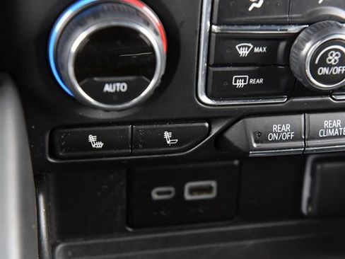 Used 2024 Chevrolet Tahoe LT image 16