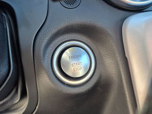 Used 2013 Mercedes-Benz SLK 250 w/ Premium I Pkg image 36