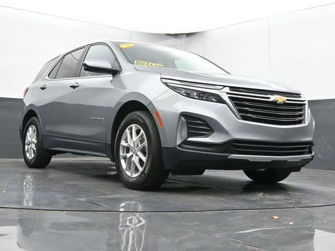 Used 2023 Chevrolet Equinox LT image 43