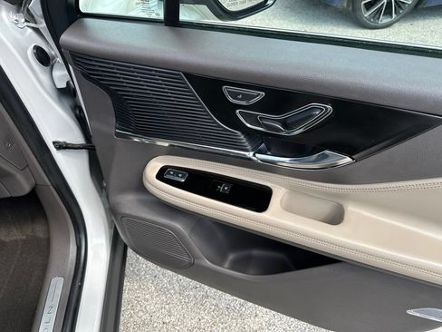 Used 2020 Lincoln Corsair AWD w/ Equipment Group 101A image 14