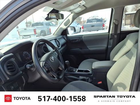 Used 2022 Toyota Tacoma SR image 13