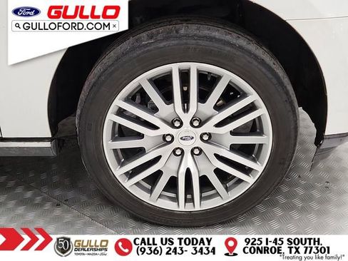 Used 2022 Ford Expedition Max Limited image 32