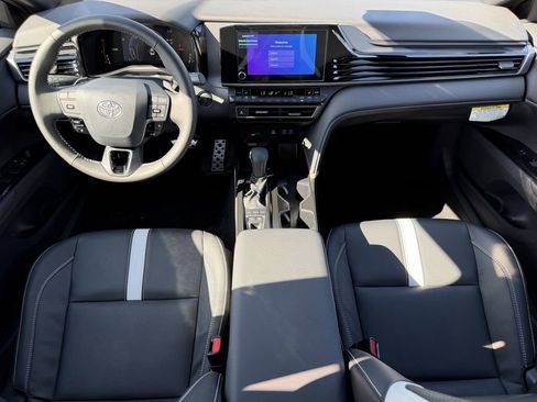 Used 2026 Toyota Camry SE w/ Convenience Package FWD image 13