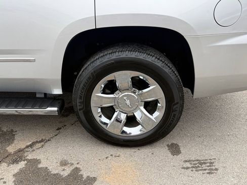 Used 2017 Chevrolet Tahoe LT w/ LT Signature Package image 43