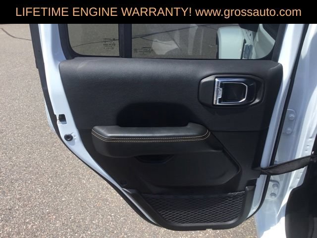 Used 2026 Jeep Wrangler Unlimited Sahara AWD/4WD image 15