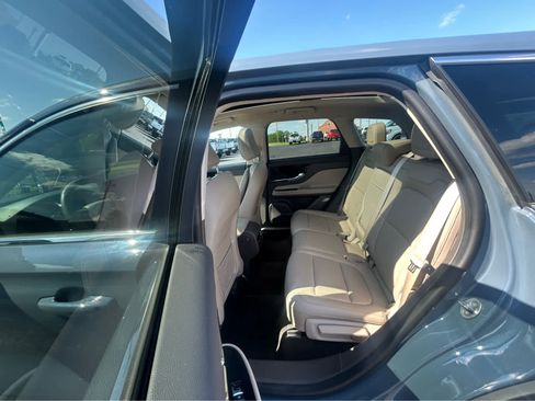 Used 2023 Lincoln Corsair FWD w/ Equipment Group 101A image 13