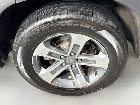 Certified 2023 Honda Pilot EX-L image 30