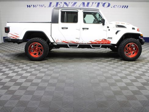 Used 2021 Jeep Gladiator Sport AWD/4WD image 3