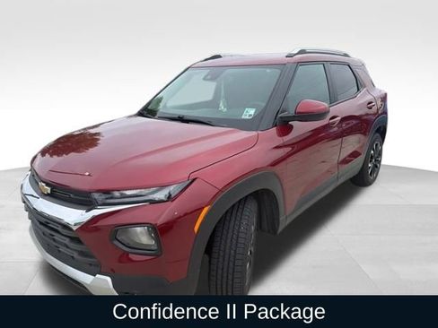 Used 2022 Chevrolet TrailBlazer LT w/ Convenience Package image 3