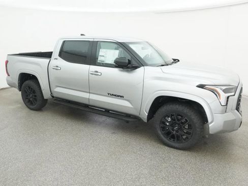 New 2026 Toyota Tundra Limited AWD/4WD image 15