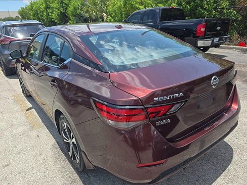 Used 2022 Nissan Sentra SV w/ All-Weather Package FWD image 6