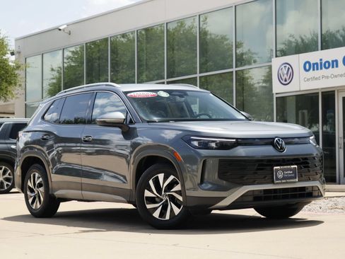 Certified 2026 Volkswagen Tiguan S FWD image 1
