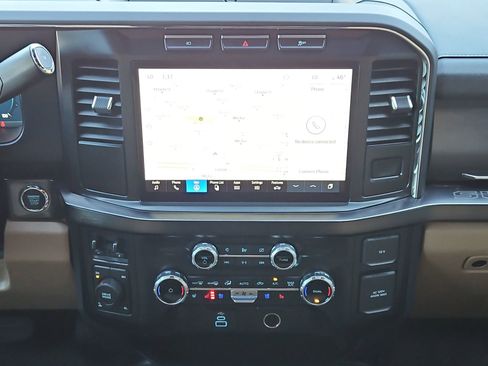 Used 2023 Ford F250 Lariat w/ Sport Appearance Package image 15