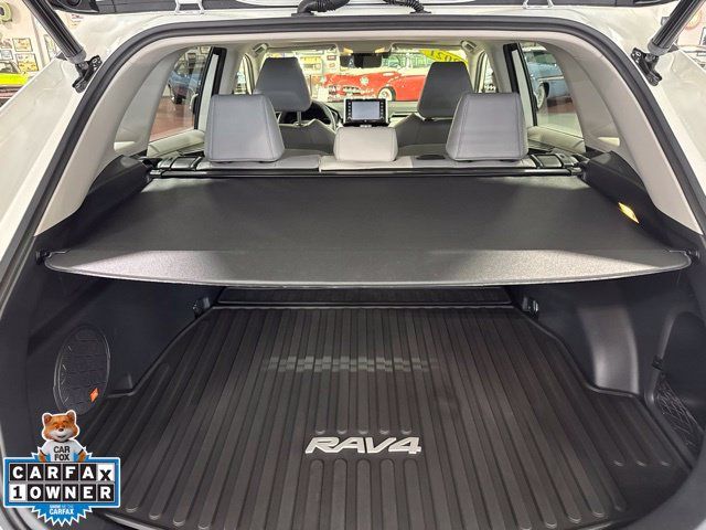 Used 2021 Toyota RAV4 Limited AWD/4WD image 41