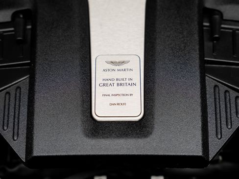 Used 2023 Aston Martin DBX image 74