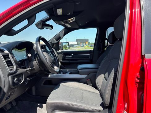 Used 2022 RAM 1500 Big Horn AWD/4WD image 9