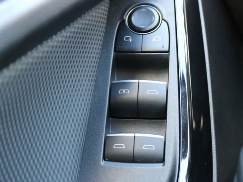 Used 2025 Chevrolet Equinox RS image 22