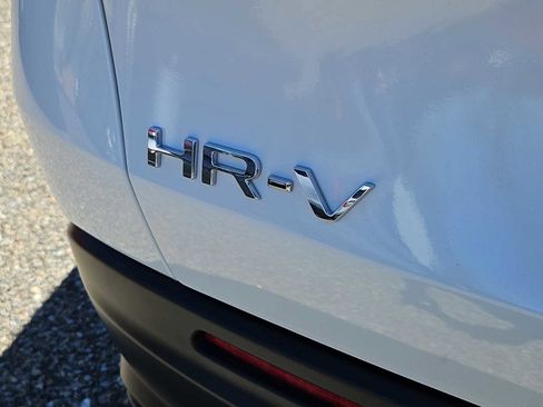 Certified 2023 Honda HR-V LX image 12