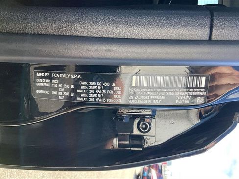 Used 2023 Jeep Renegade Latitude AWD/4WD image 29