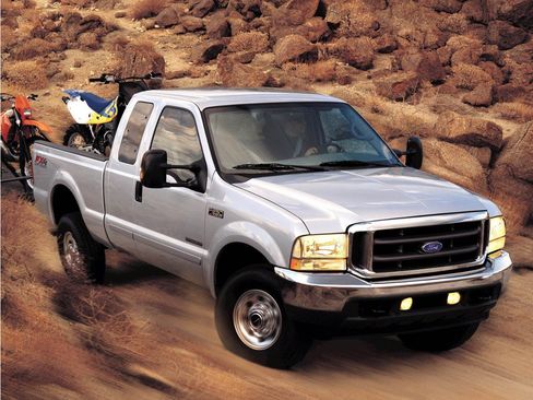 Used 2003 Ford F250 2WD Crew Cab Super Duty image 2