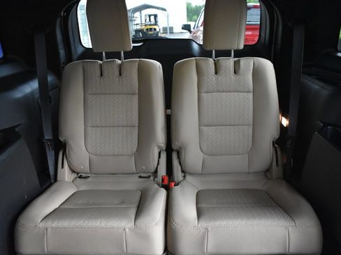 Used 2016 Ford Explorer FWD image 15