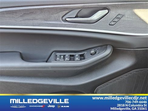 New 2025 Jeep Grand Cherokee Limited w/ Black Appearance Package image 34