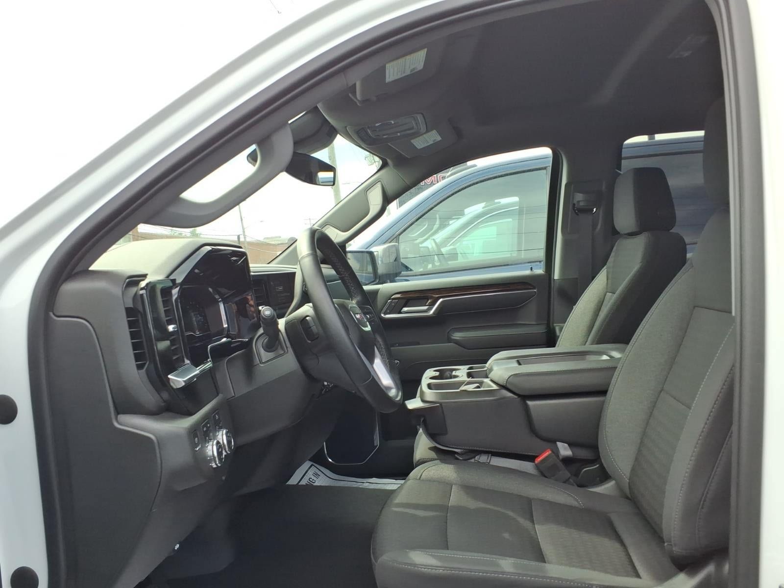 Certified 2023 GMC Sierra 1500 Elevation w/ X31 Off-Road Package AWD/4WD image 15