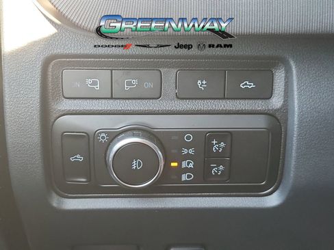 Used 2024 Ford F350 Platinum w/ FX4 Off-Road Package image 23