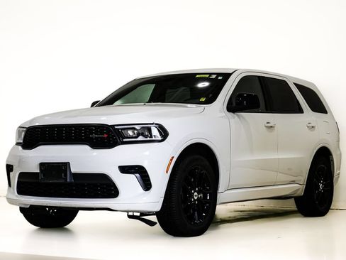 Used 2023 Dodge Durango GT AWD/4WD image 3