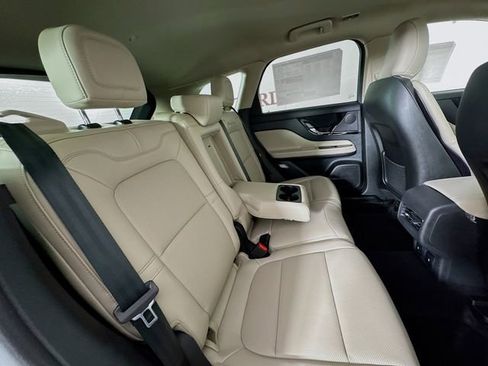 New 2026 Lincoln Corsair Premiere image 27